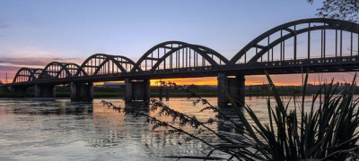 Balclutha Bridge over the Clutha River