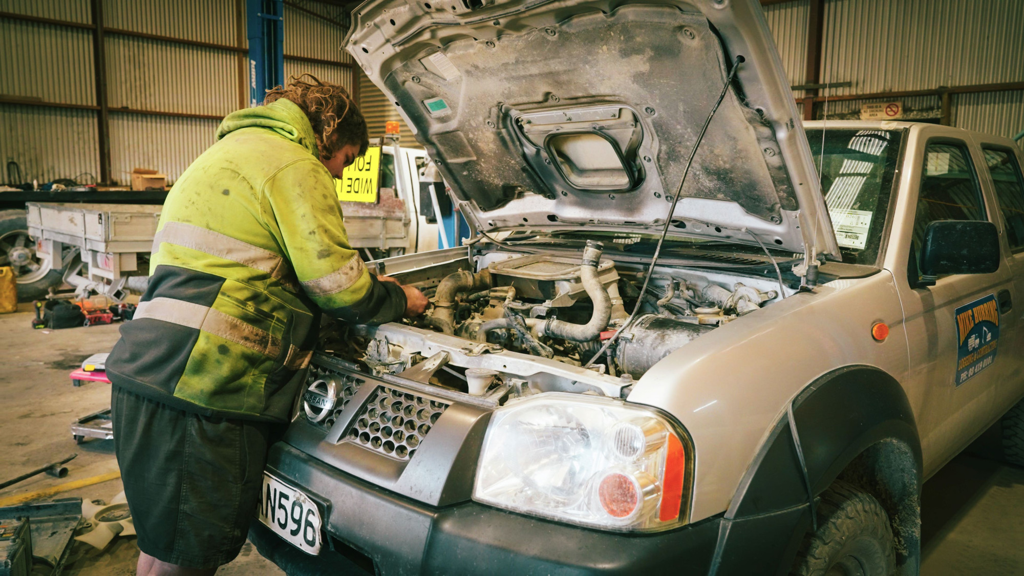 771179 0825 clutha mike hurring 33