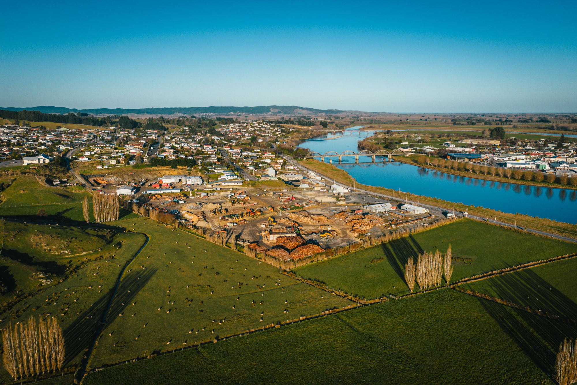 771200 0825 clutha mike hurring