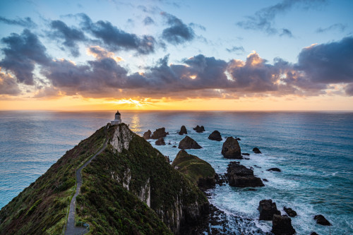 nugget point lighthouse