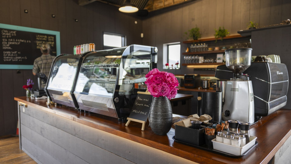 812192 waitahuna station goods shed cafe summer 2025 credit geoff marks 176 web size 1920px