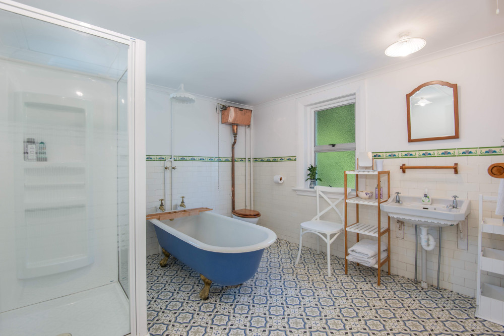 Bathroom b v4